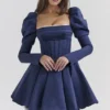 Venetia Midnight satijnen mini-jurk met pofmouwen