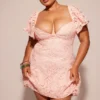 Verity Perfectly Pink mini-jurk met bloemenkant