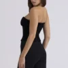 Vienne zwarte fluwelen corset-top met diep decolleté