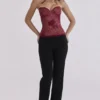 Yara Wijnrode kanten strapless korset top