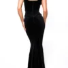 Yasmina zwarte fluwelen maxi-jurk met zandloperfiguur – Limited Edition