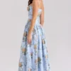 Ysabella Blauwe katoenen midi-zomerjurk met vintage rozenprint