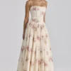 Ysabella ivoorkleurige katoenen midi-zomerjurk met vintage rozenprint